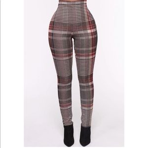 Fashion Nova Plaid Leggings / Pants